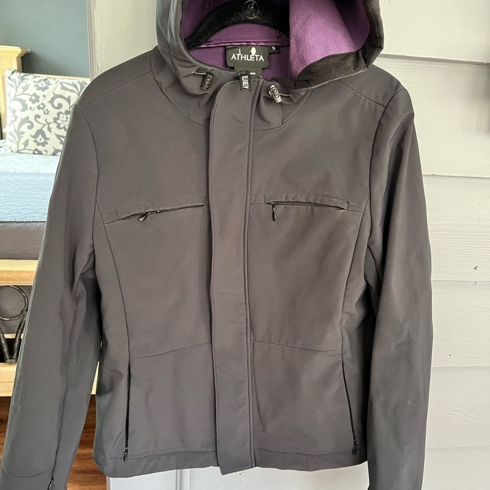 Athleta Black Blazer with Fitted Silhouette and Water-Resistant Fabric